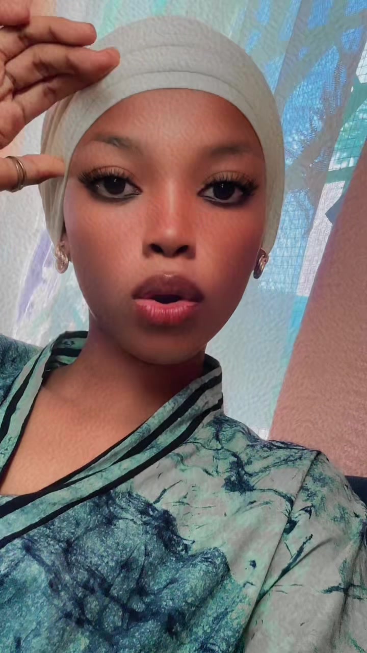 @official_chichi