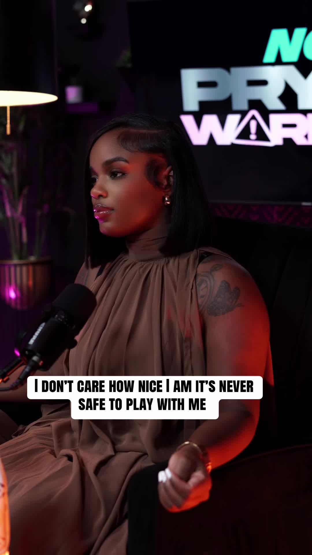 @thearielpryor
