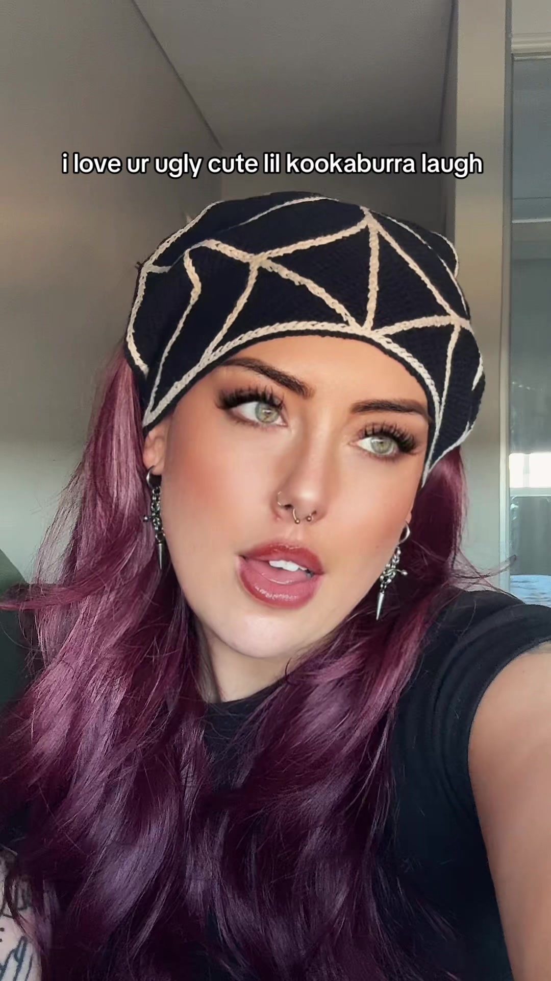 @LEASHBIAN 😈
