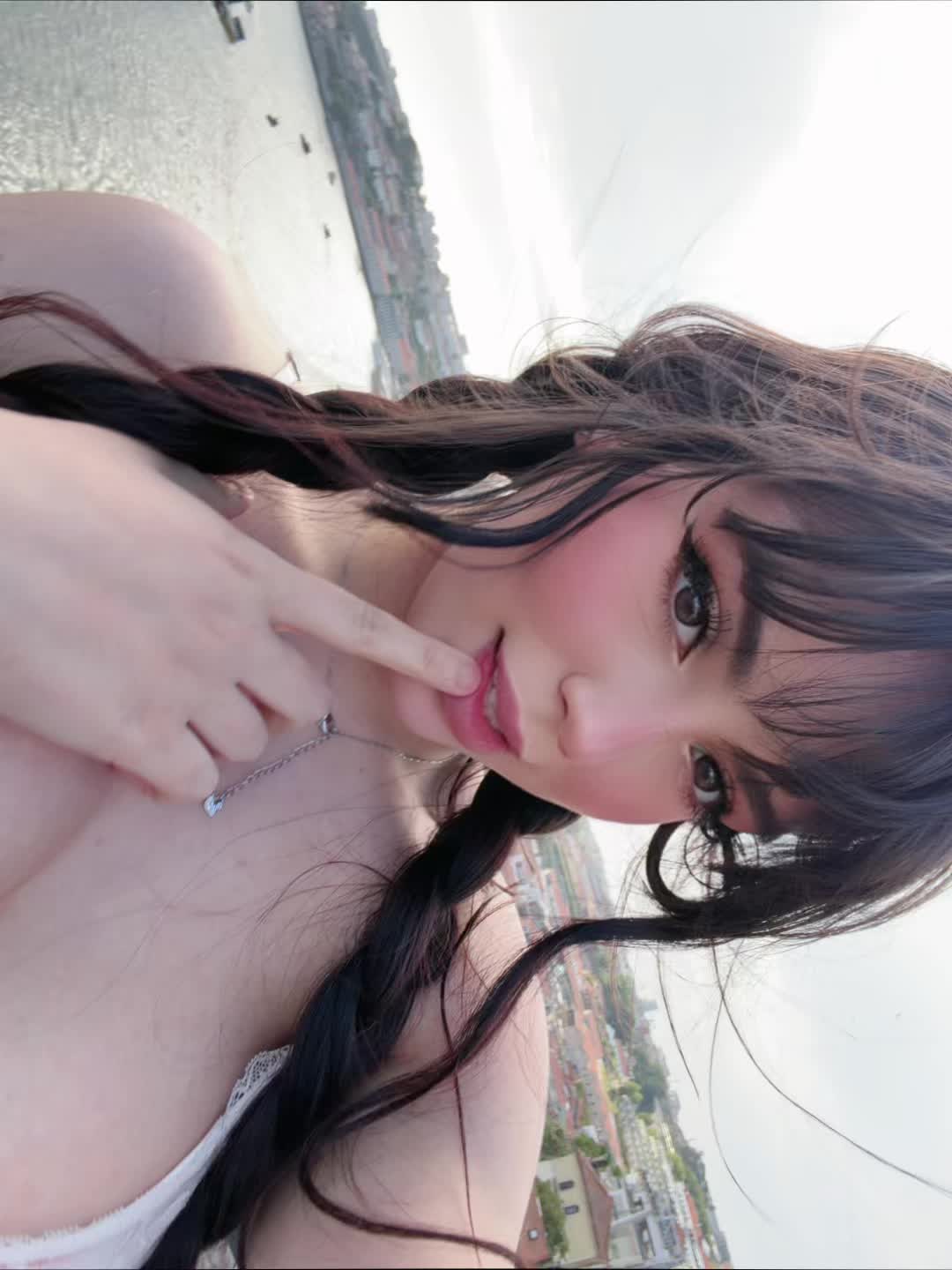 @Bella Angel