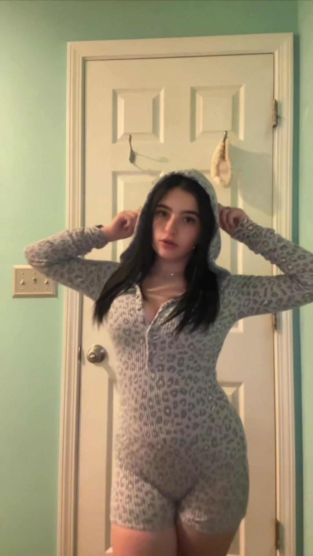 @୧ ׅ𖥔 ۫ gia ⋄ 𓍯