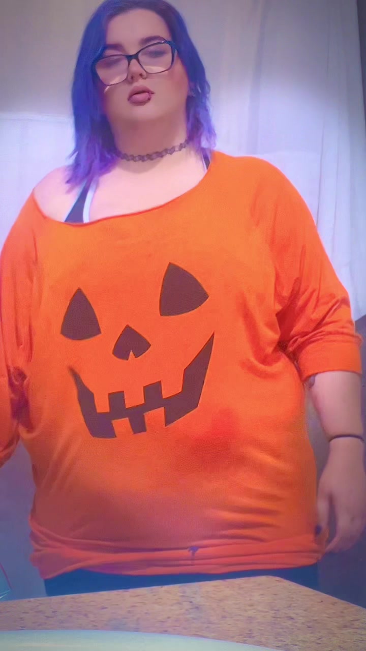 @sp00ky_treats