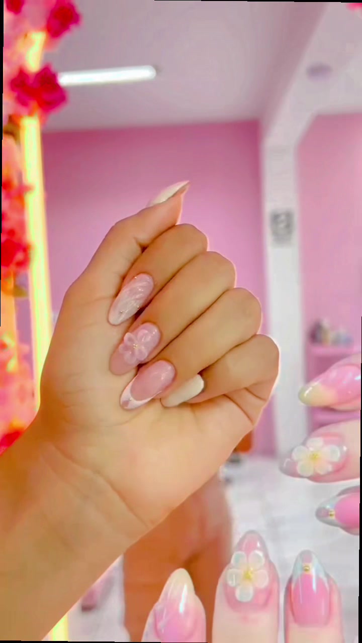 @Girly Glam