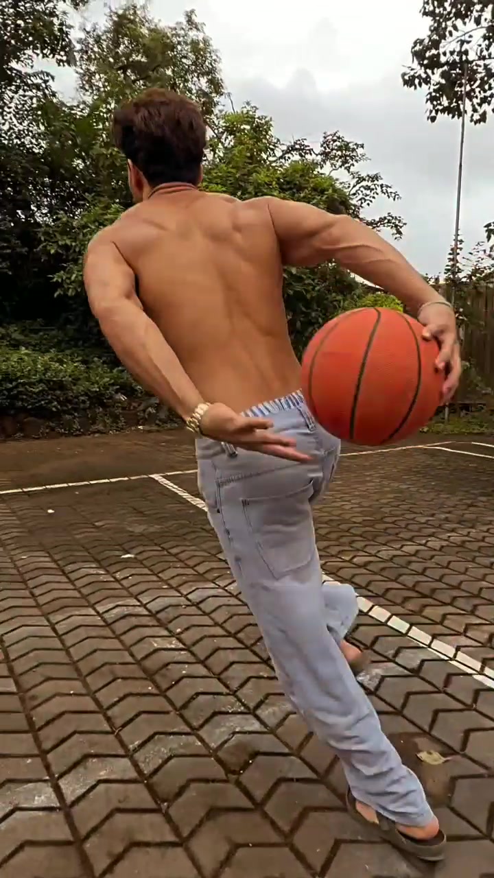 @Tiger.Shroff