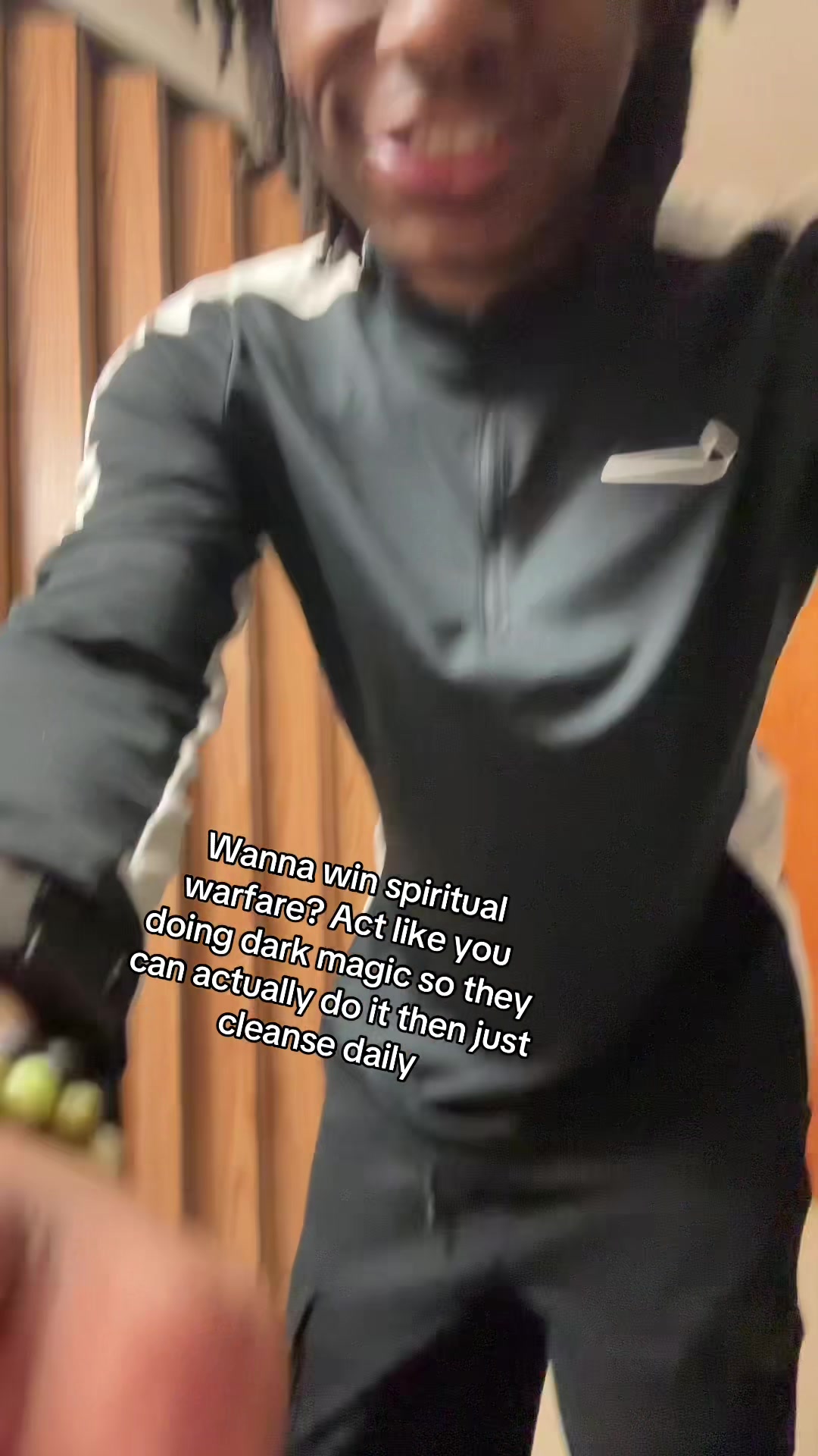 @Free Slapz 👋🏾