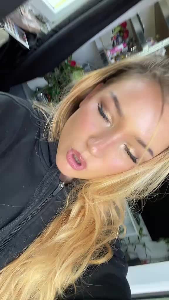 @lizz