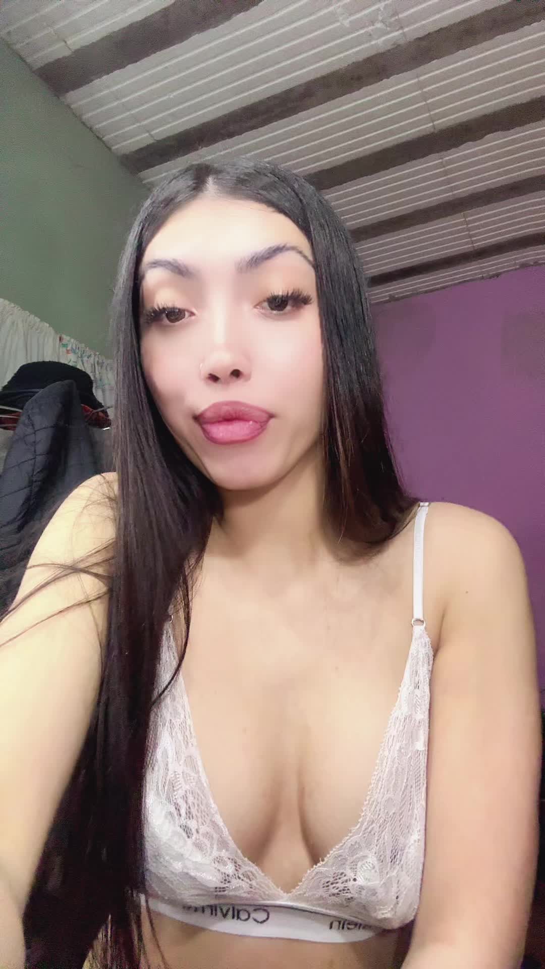 @Morenaa