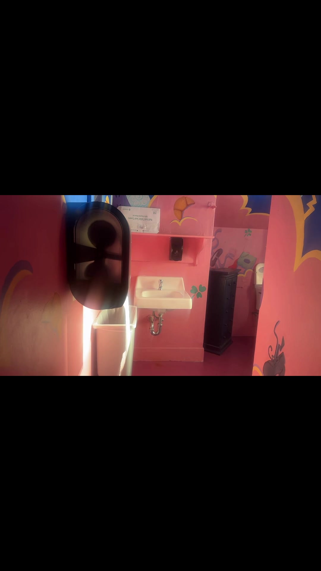 @⊝𝔈𝔪𝔦𝔩𝔦𝔦𝔞⊝