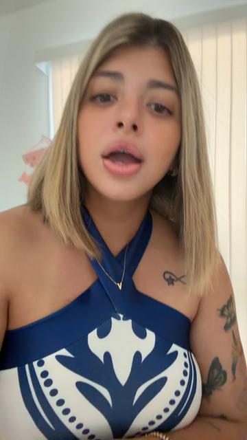 @Viviana
