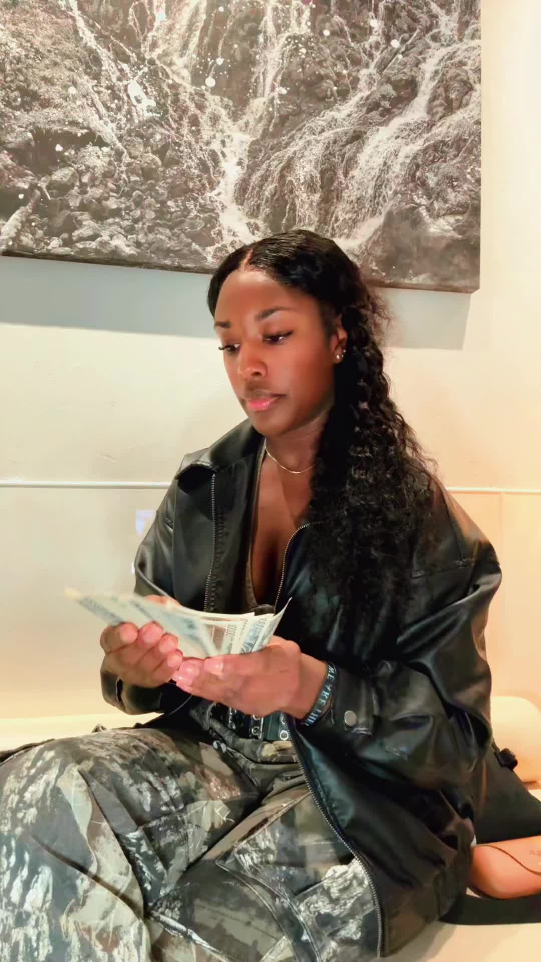 @TᕼE ᗷᒪᑌEᑭᖇIᑎT