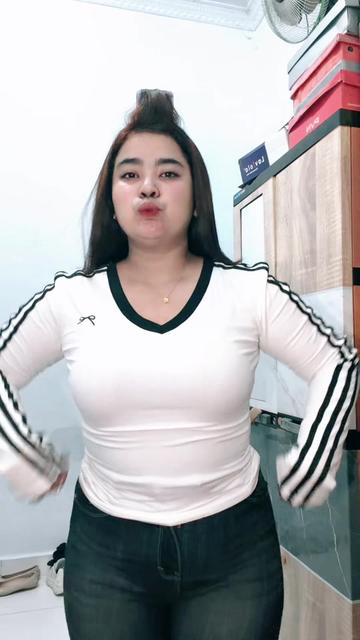 @Hanya M