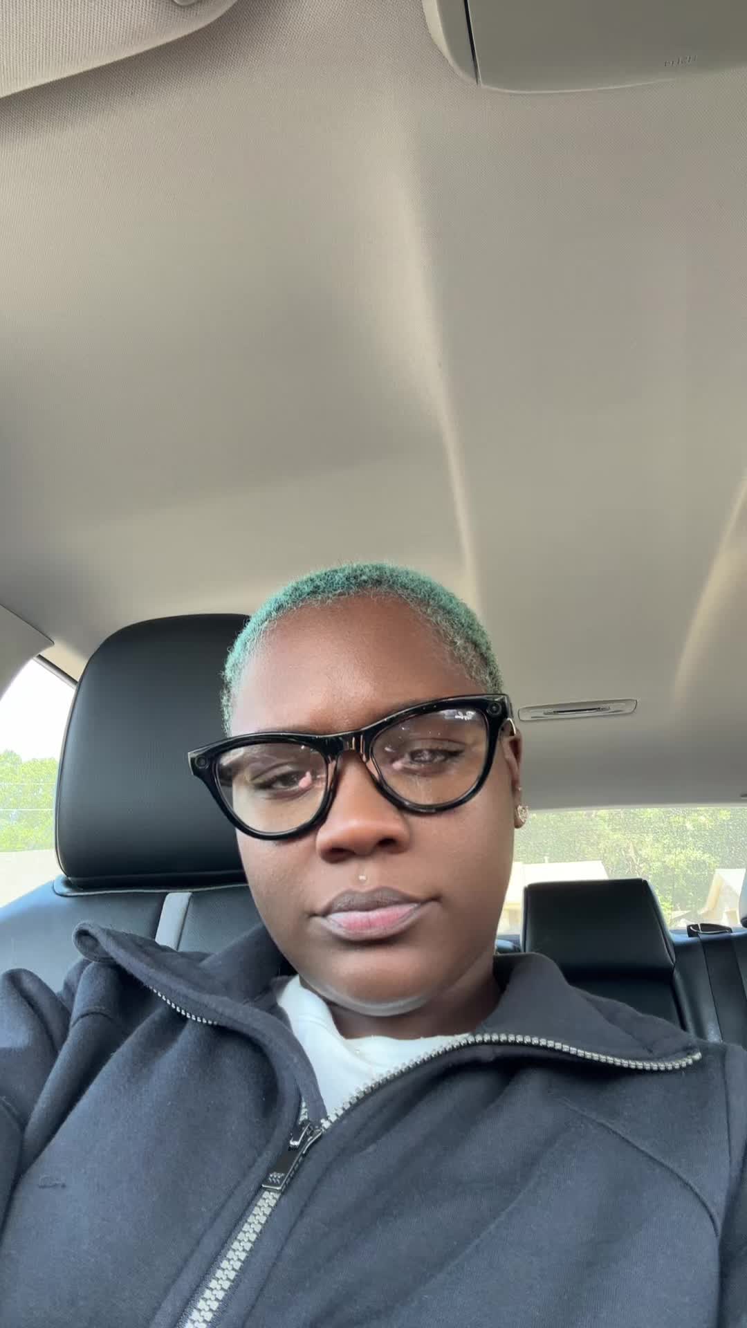 @50ShadesOfNia