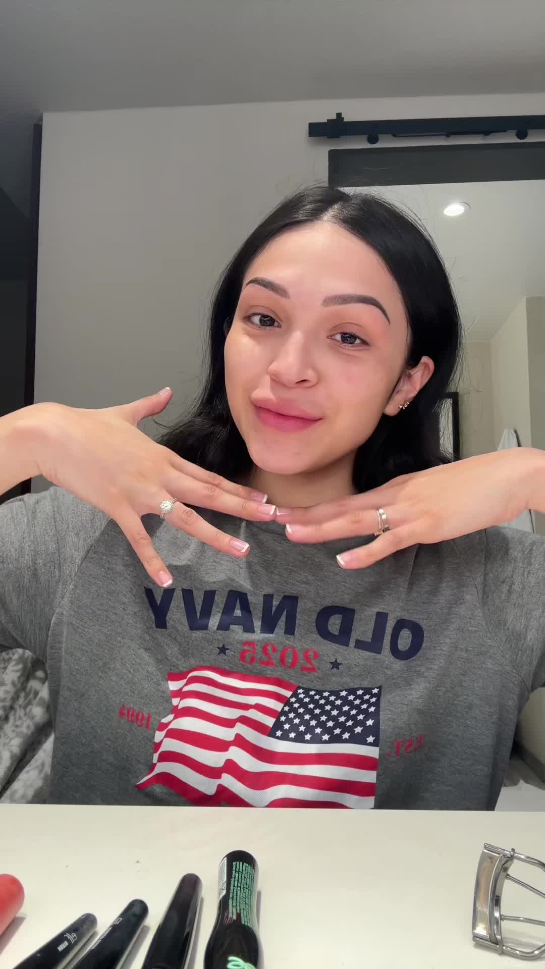 @Adamari | Mom of 2