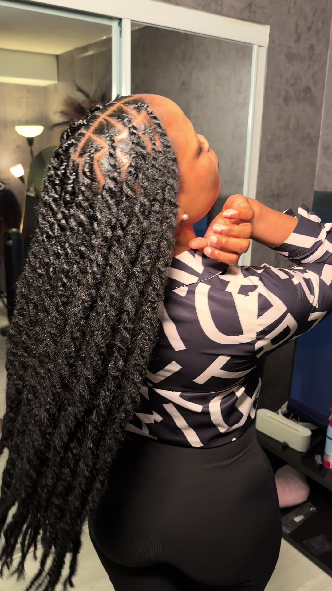 @DERA HAIRSTYLES