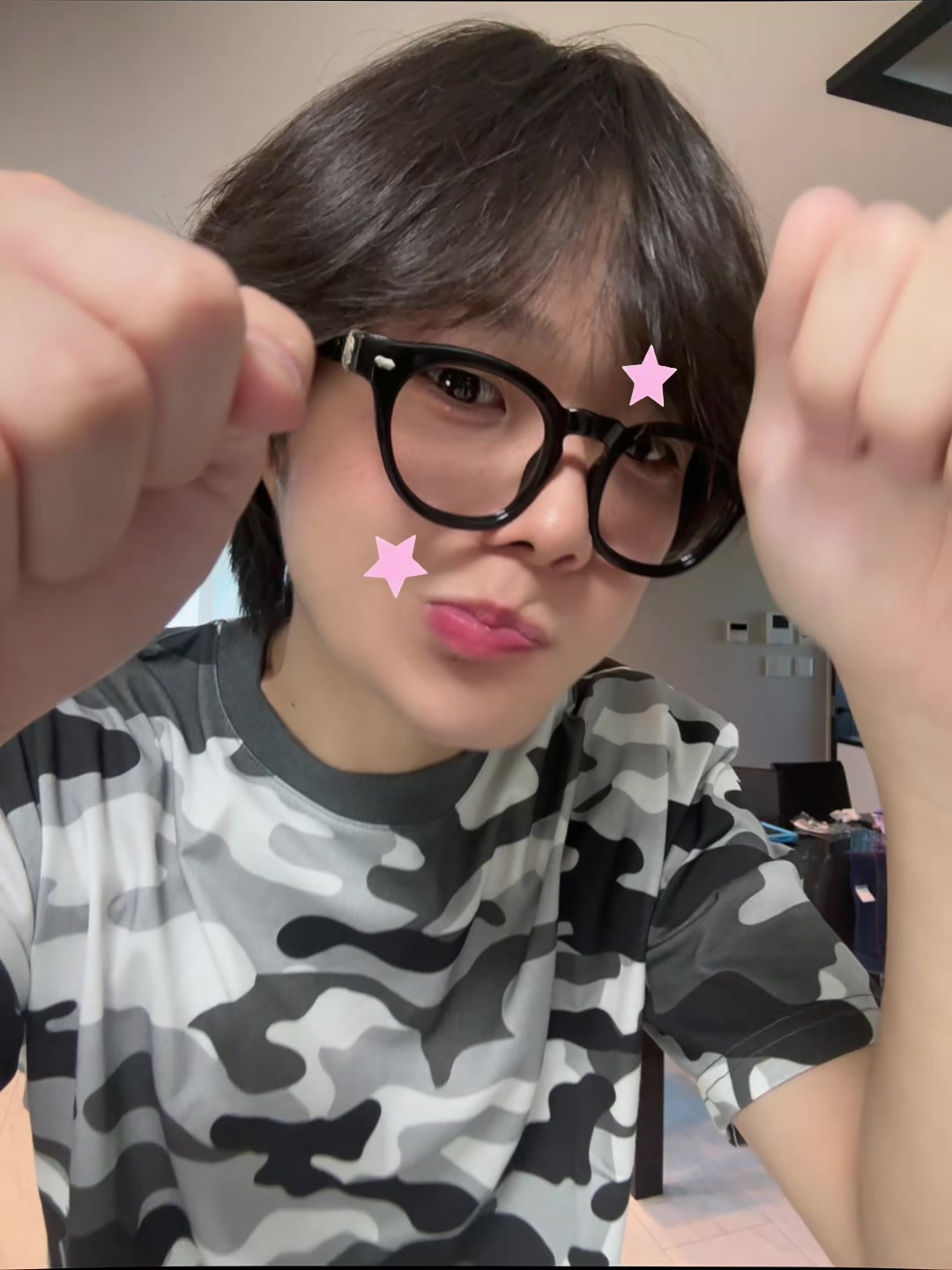 @sh1n