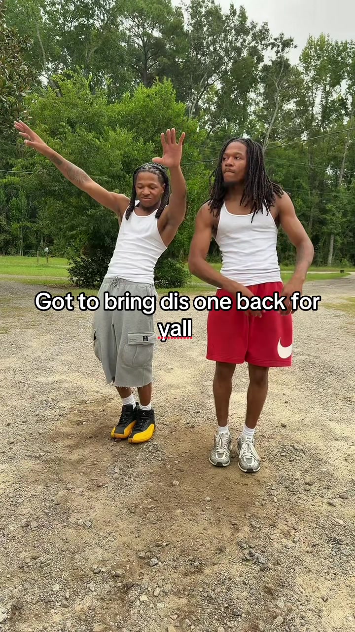 @Ghettotwins_