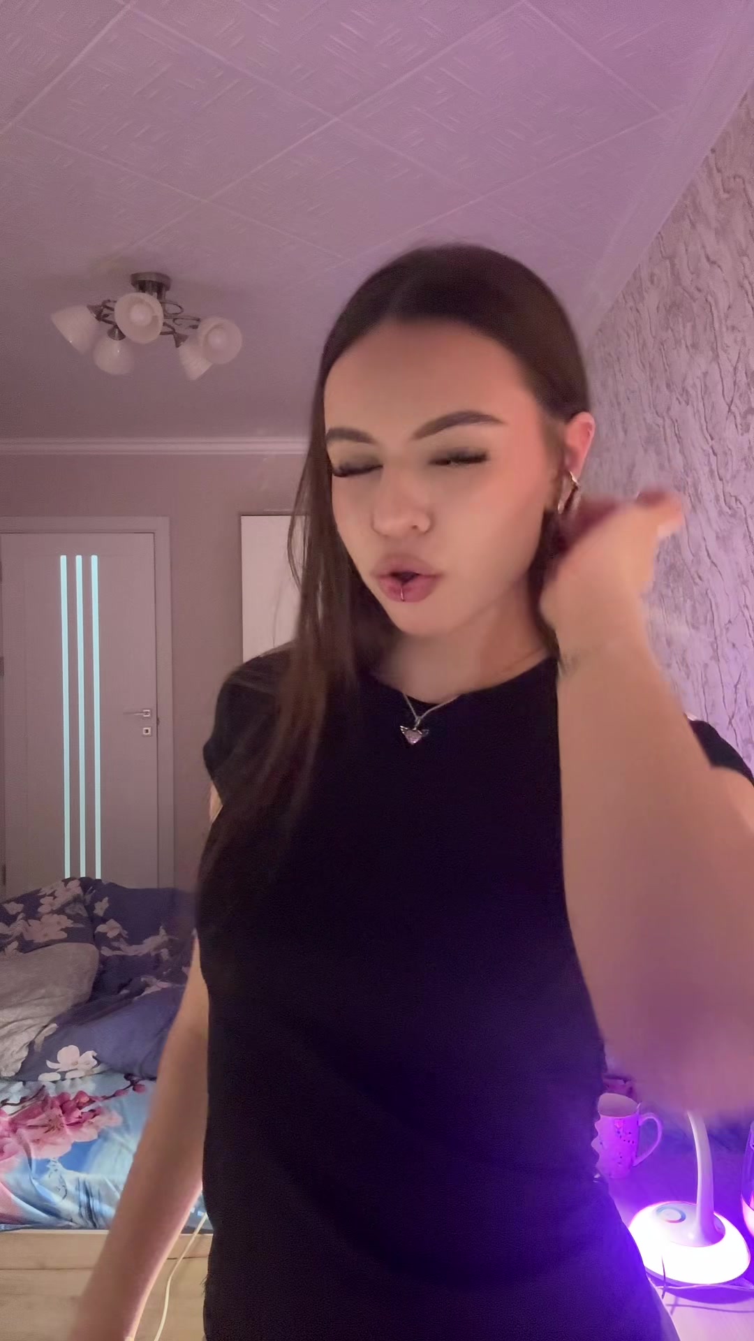 @полина