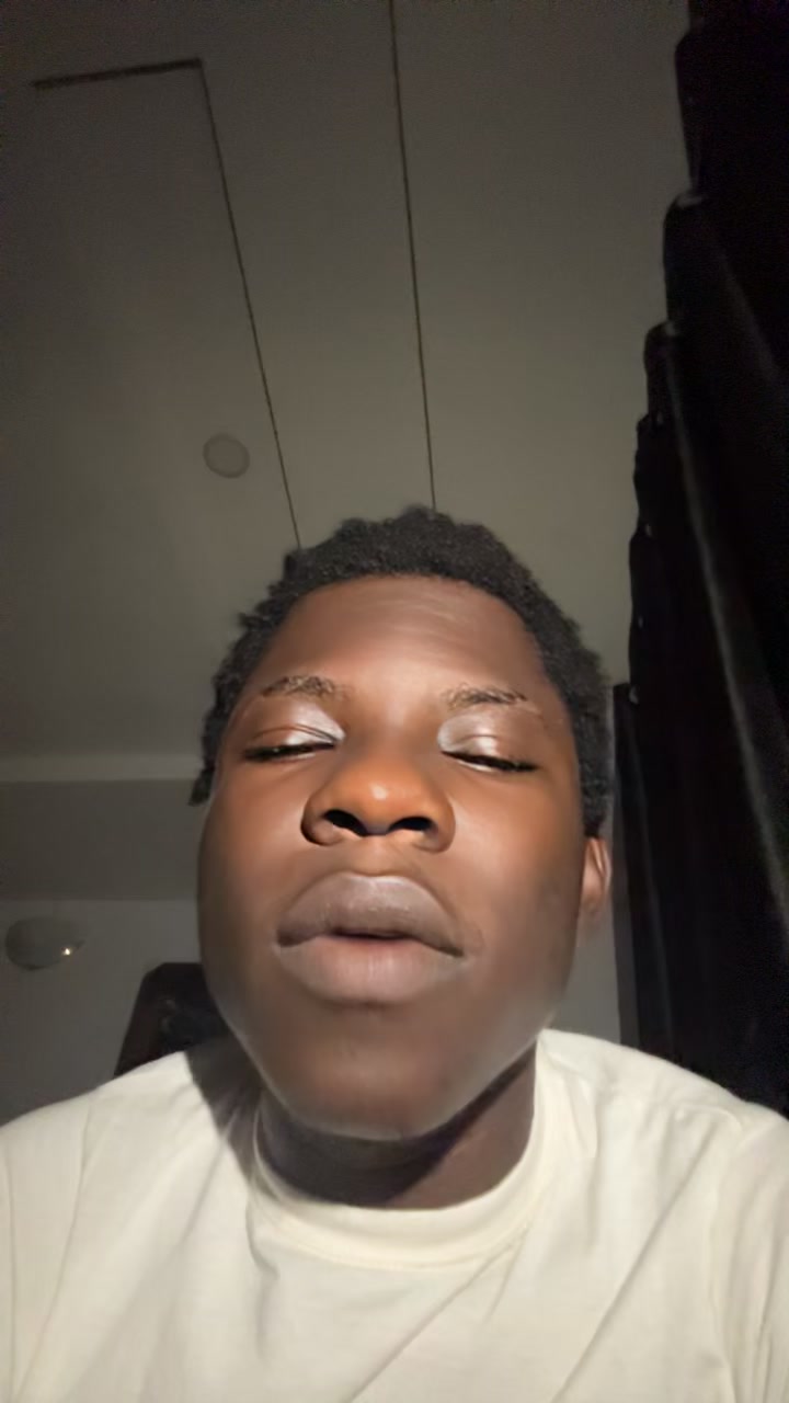 @_ 𝙾𝙻𝚄𝚆𝙰𝚃𝙾𝚂𝙸𝙽 👑🦍