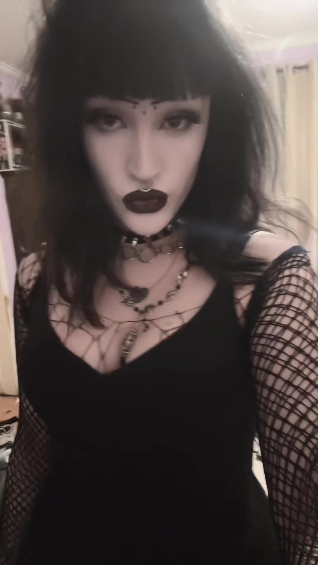 @lydixlly