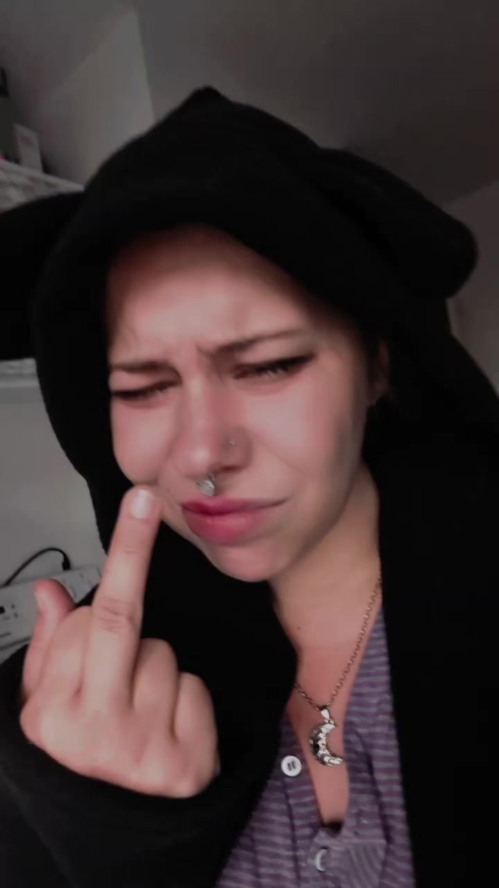 @buzzedqueen