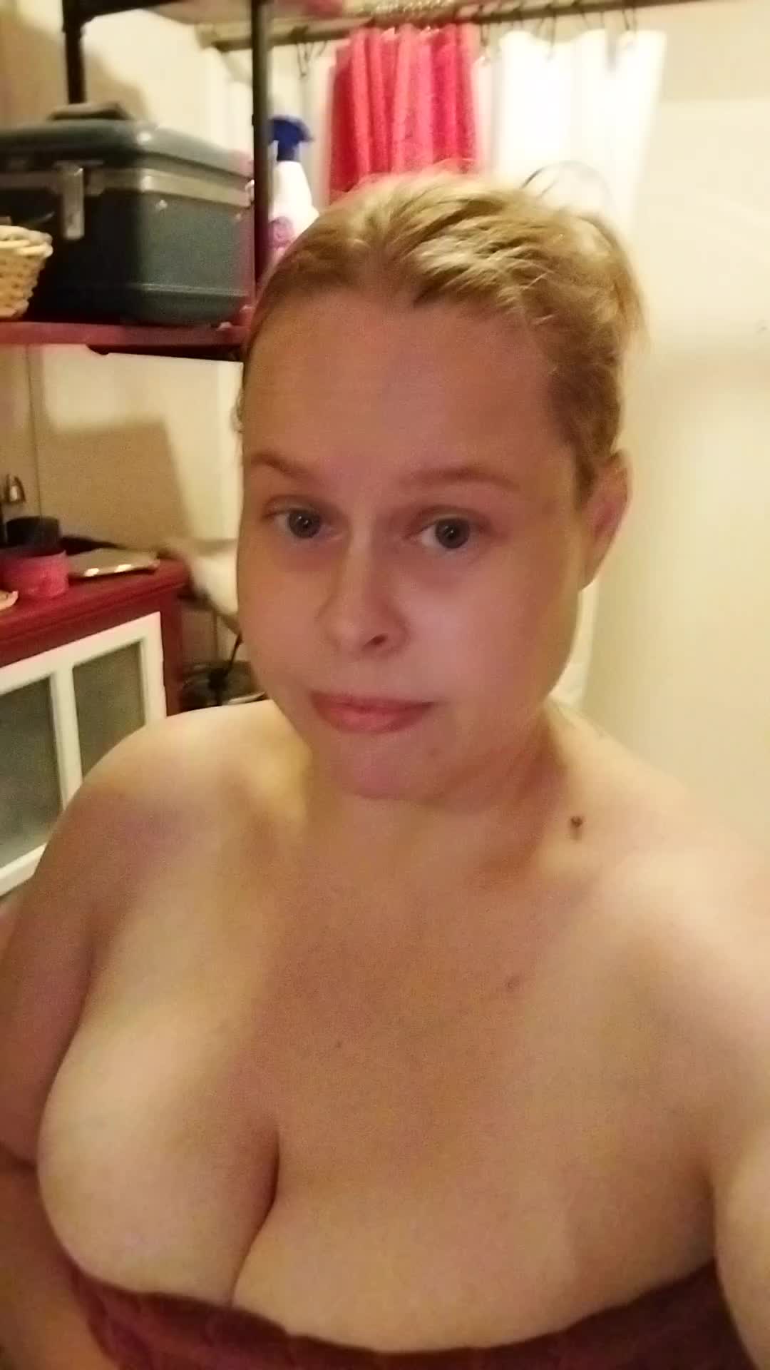 @HeatherHurtsSoGood