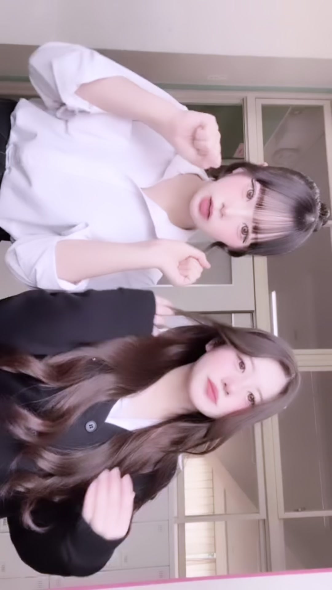 @輝 々