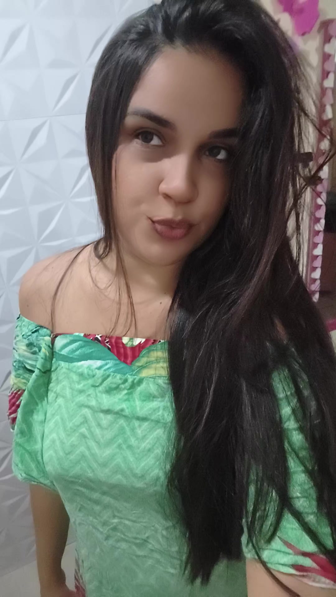 @thaiseuge