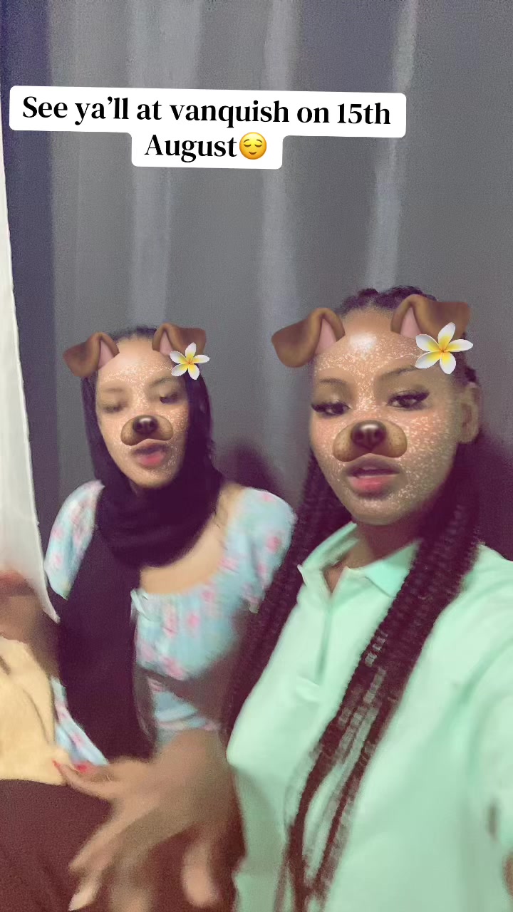 @queen_b_00