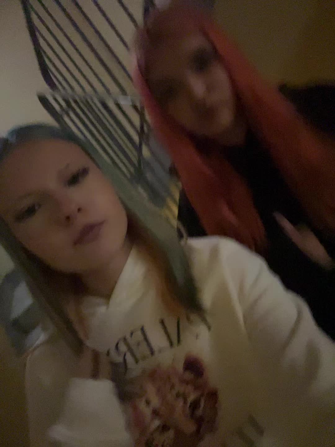 @Элька карамелька💋🍭