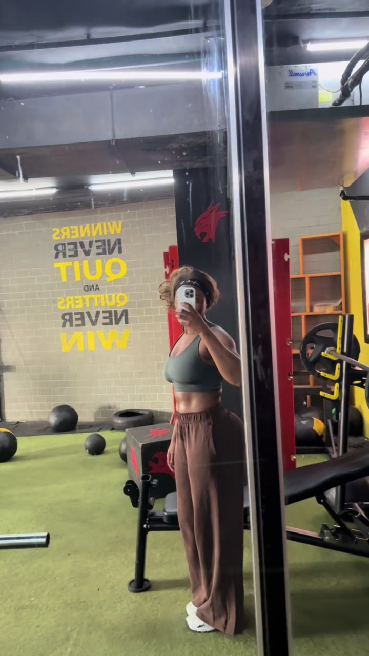 @Janyfitness🇬🇳