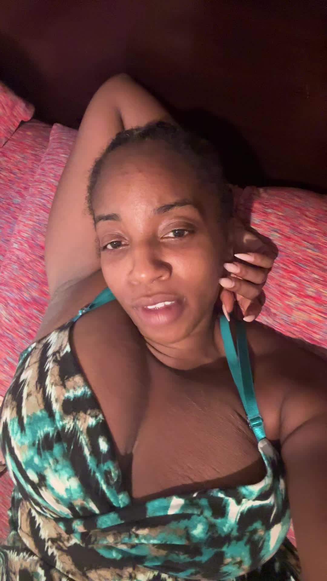 @comewithkira