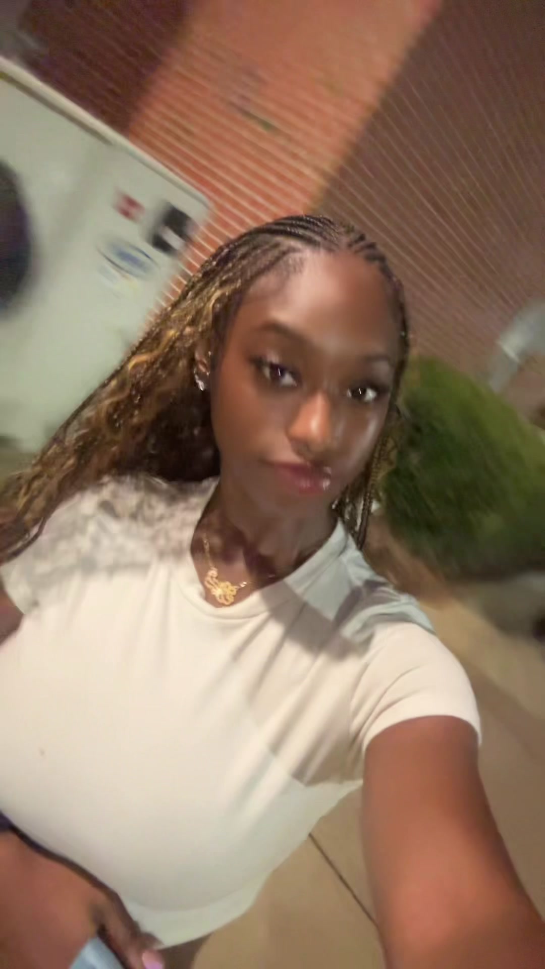 @prettylittlelibra