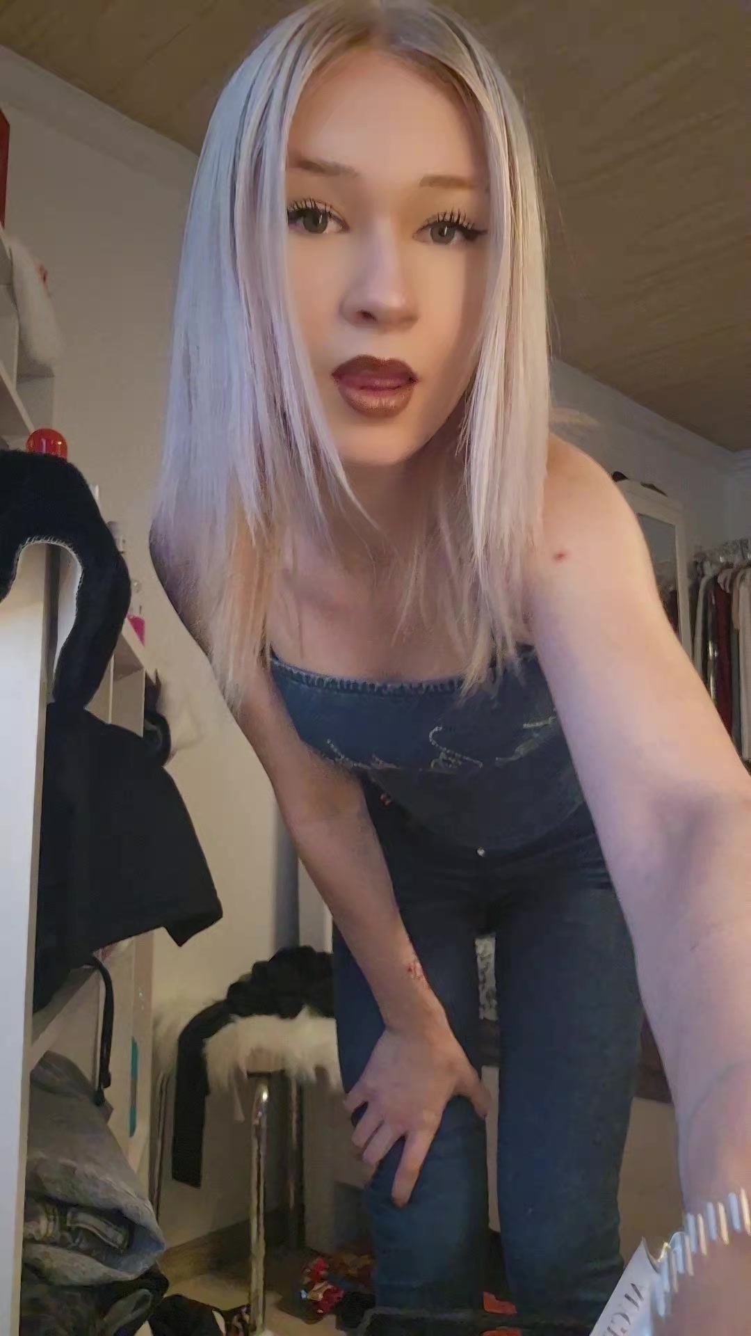 @Leni🃏
