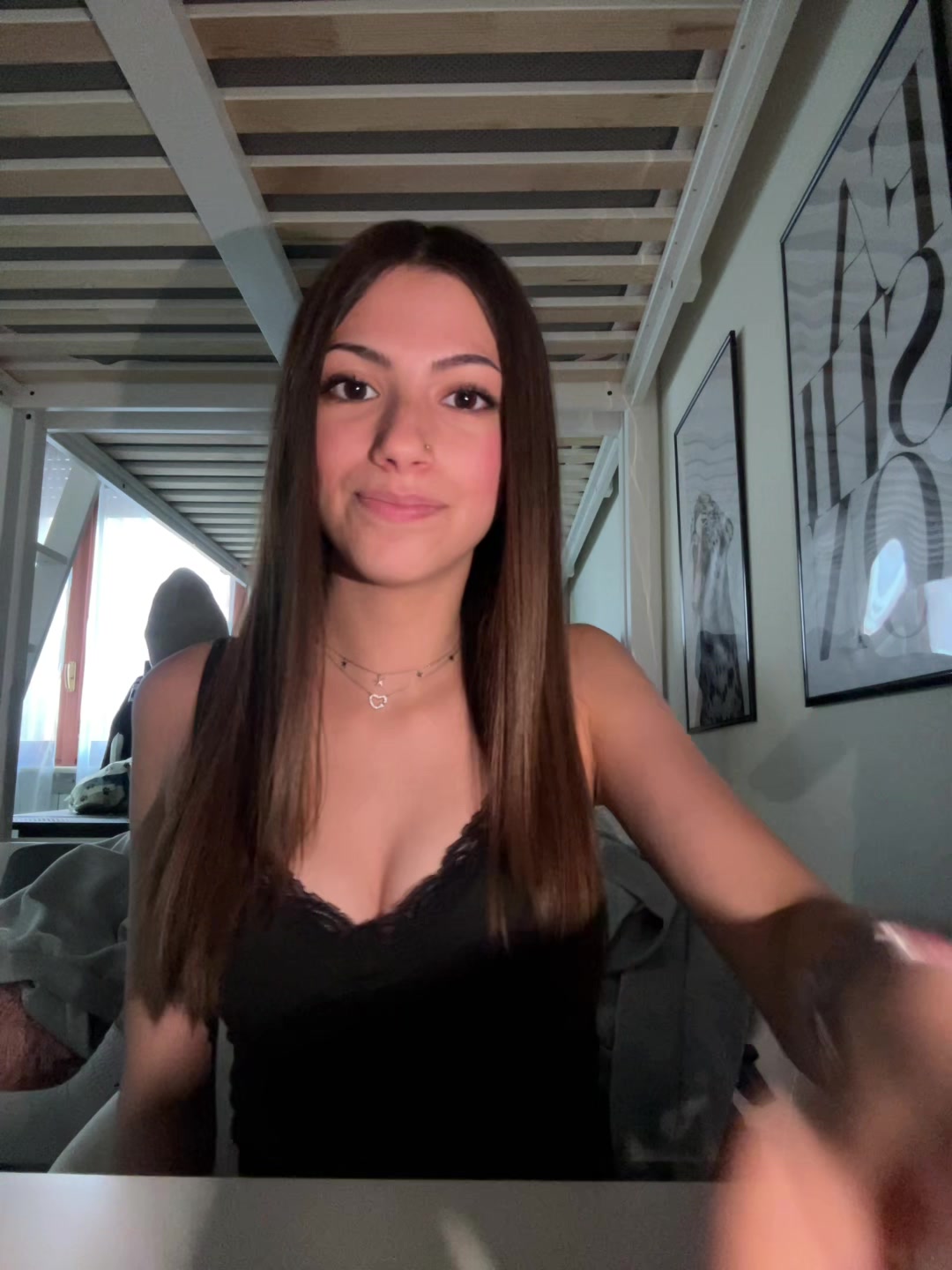 @𝒾𝓁𝒶𝓇𝒾𝒶