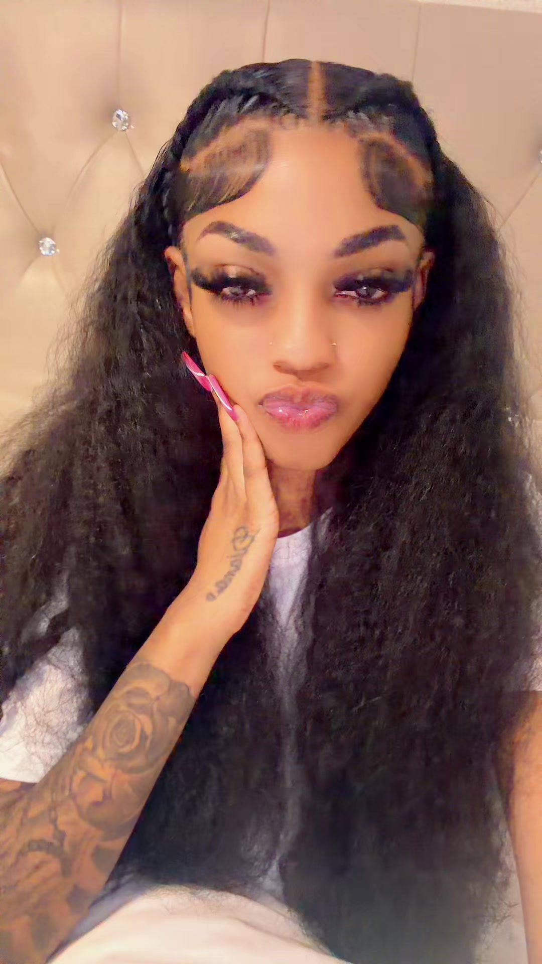 @𝐁𝐢𝐥𝐥𝐢𝐨𝐧𝐚𝐢𝐫𝐞💸🖤