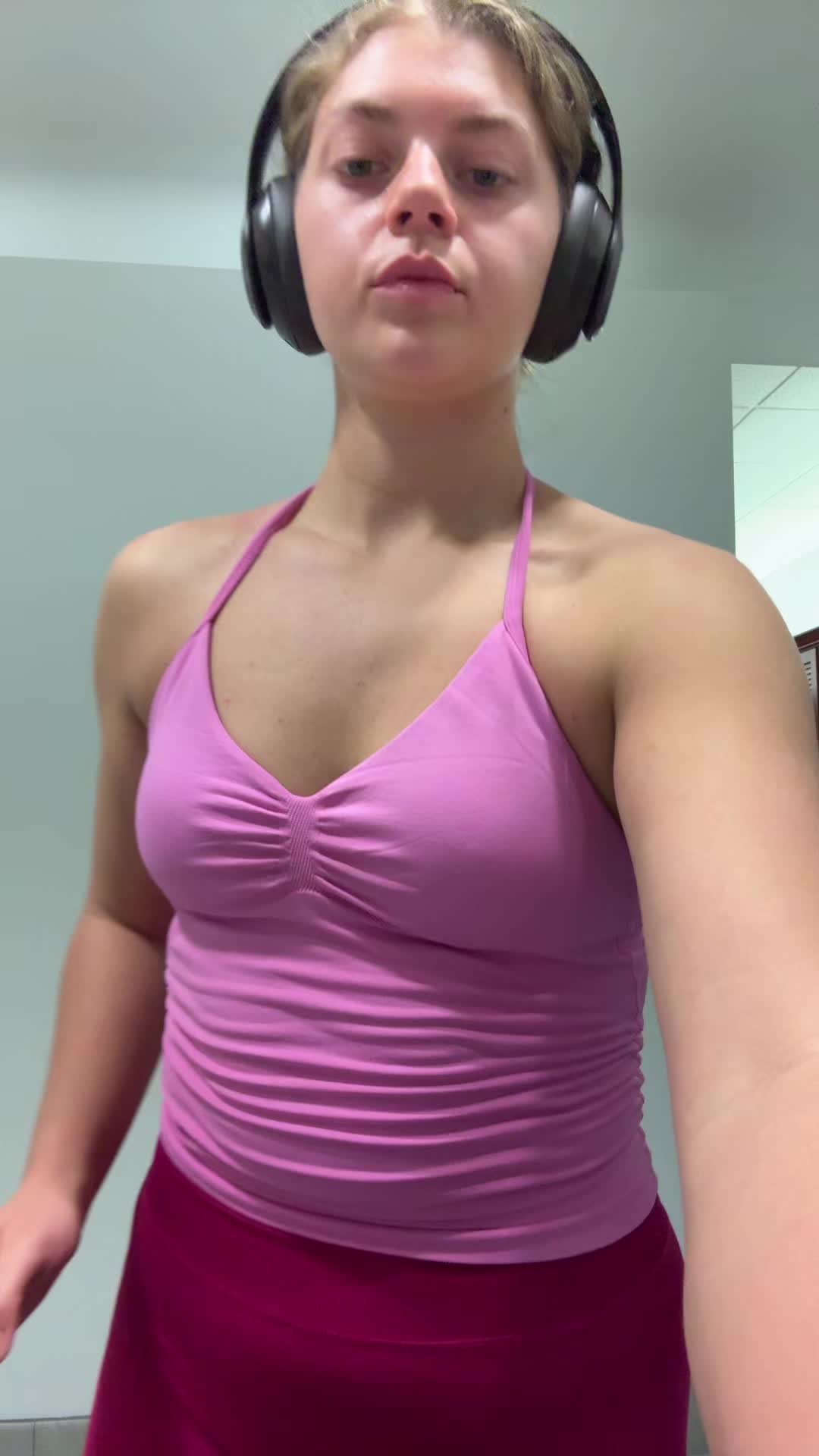 @SHELBS FITNESS