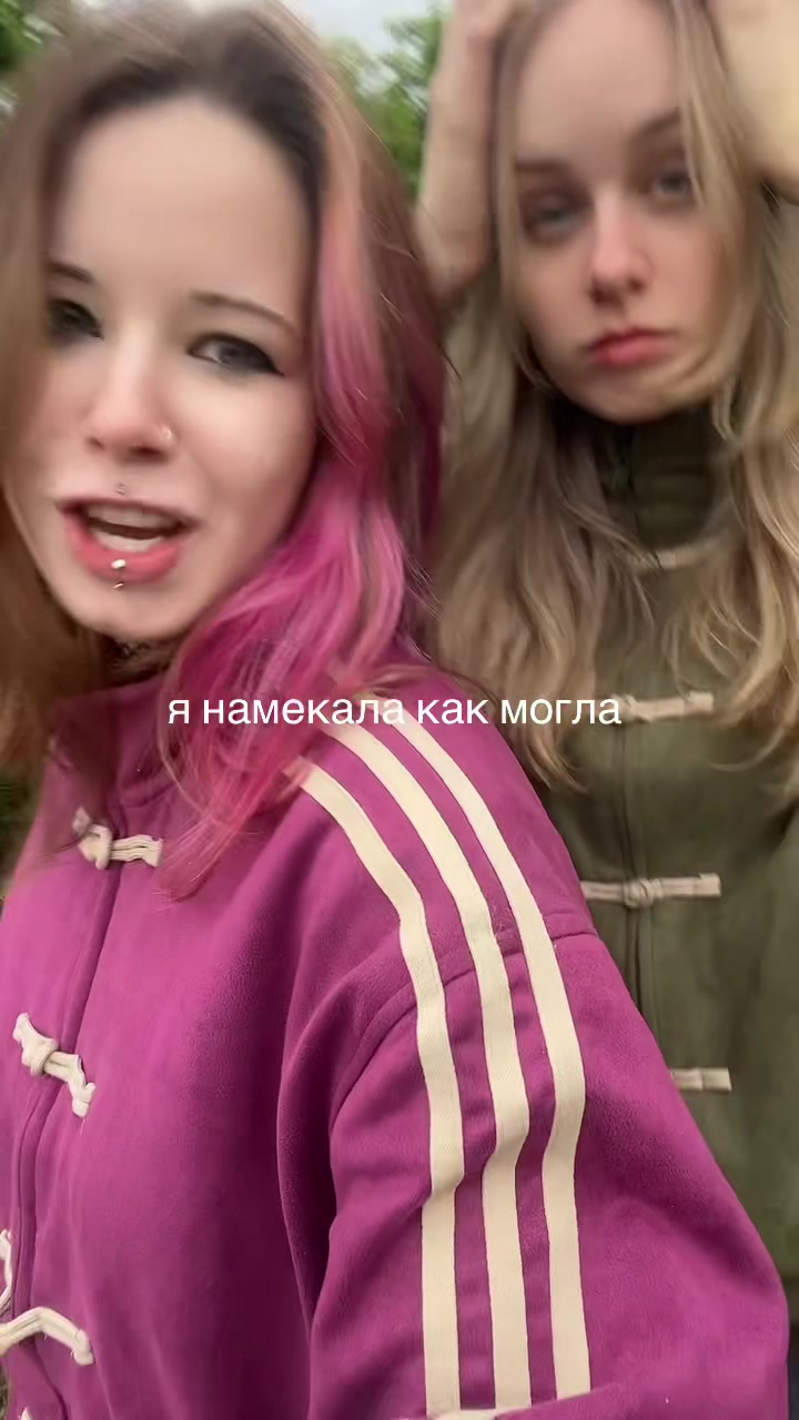 @xeuqシ