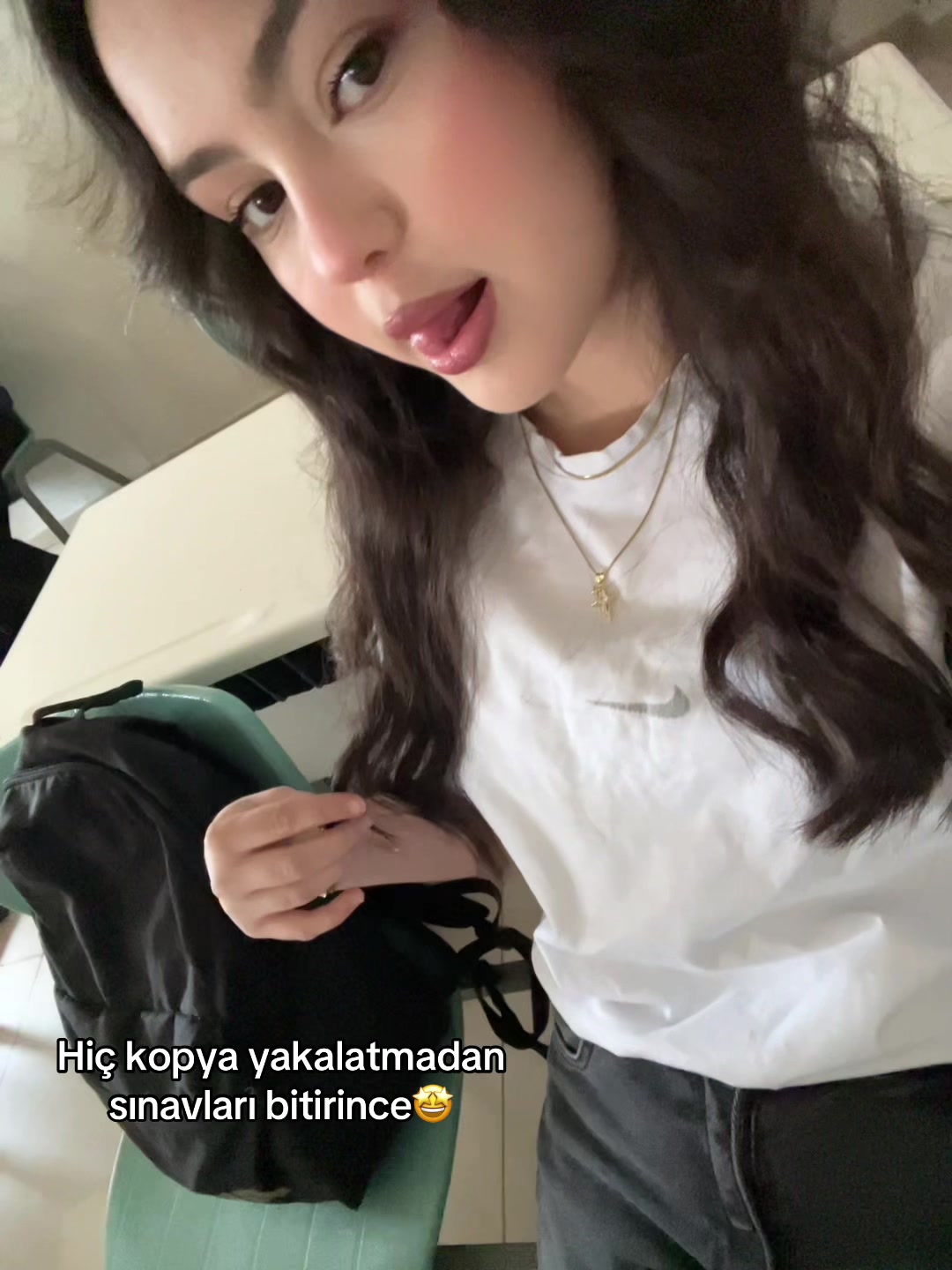 @Nihannᥫ᭡