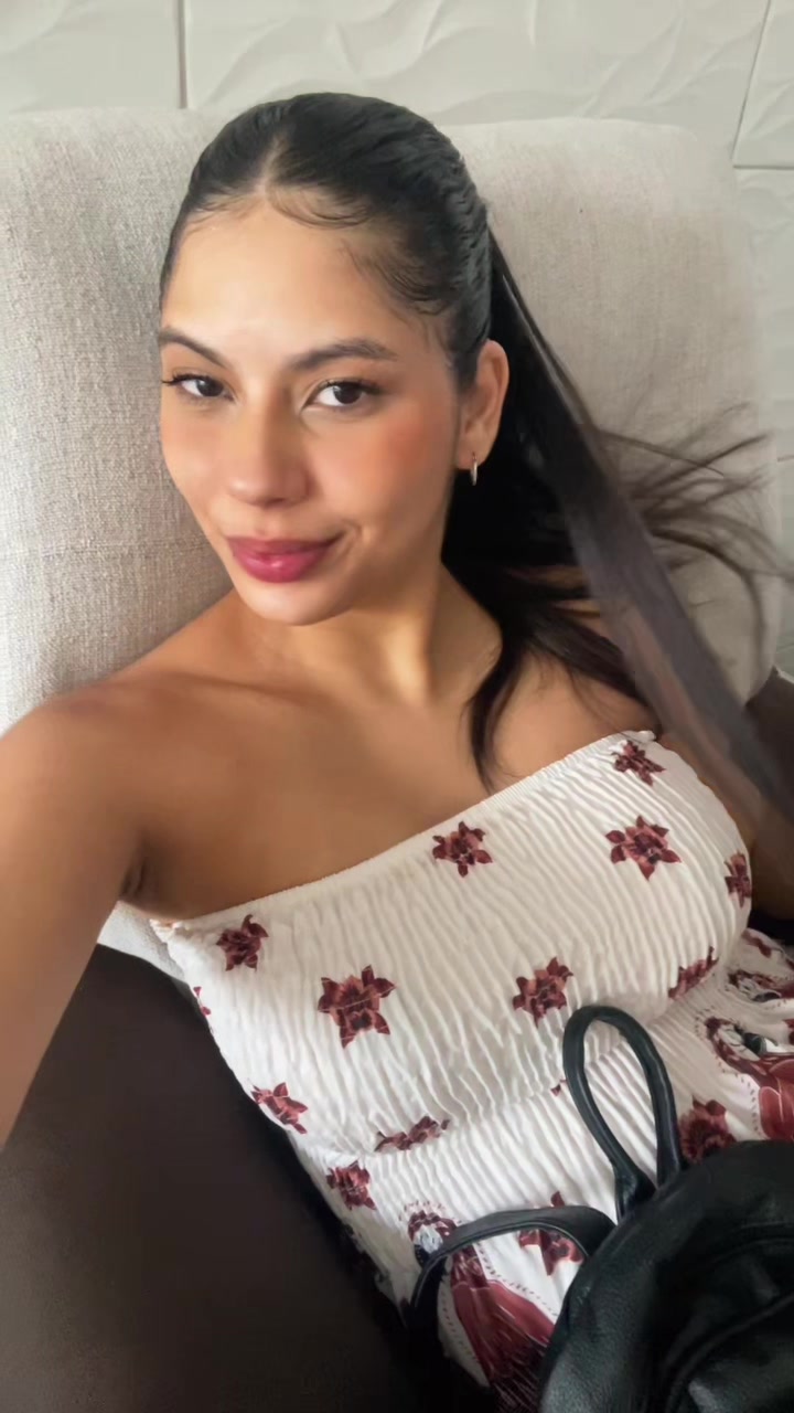 @May Alves