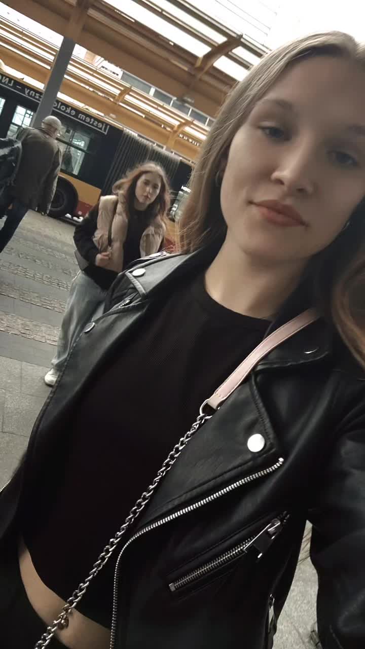 @BLONDI_81
