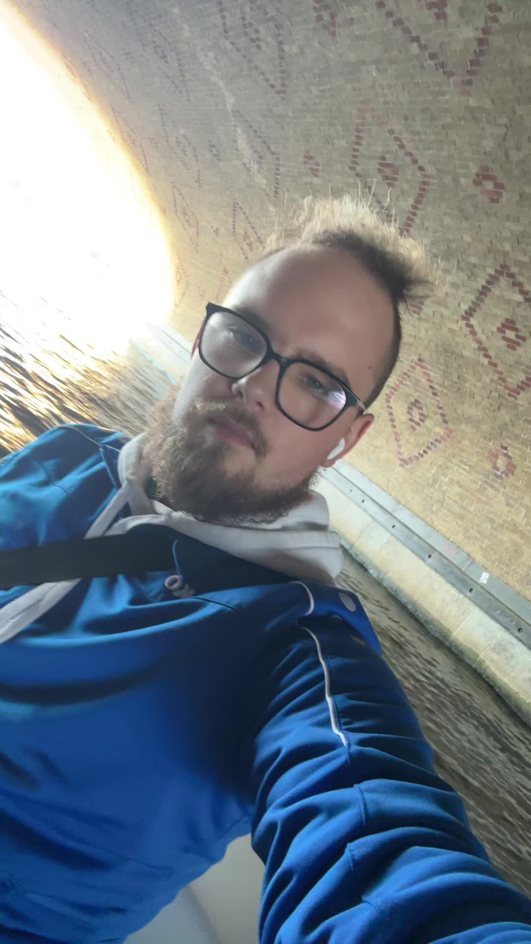 @It’s_me