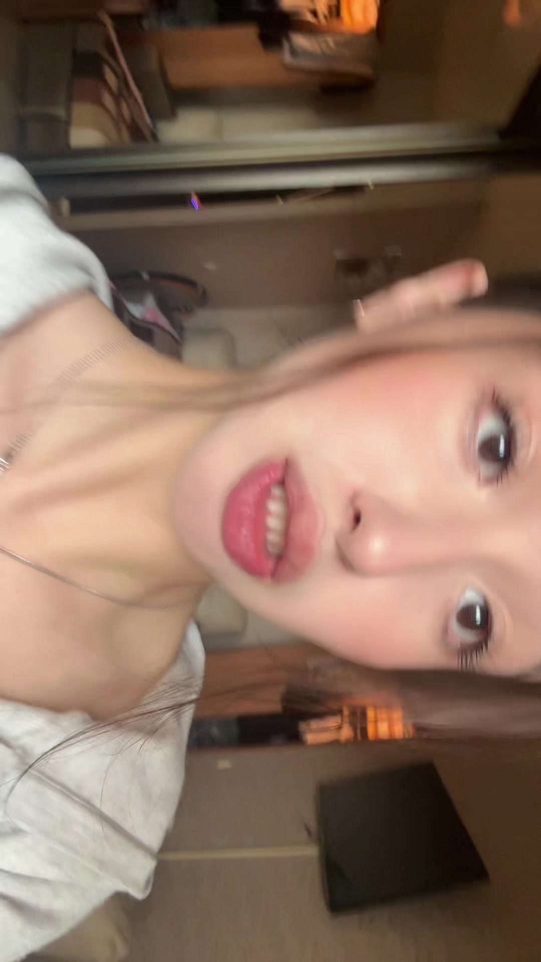 @🐇