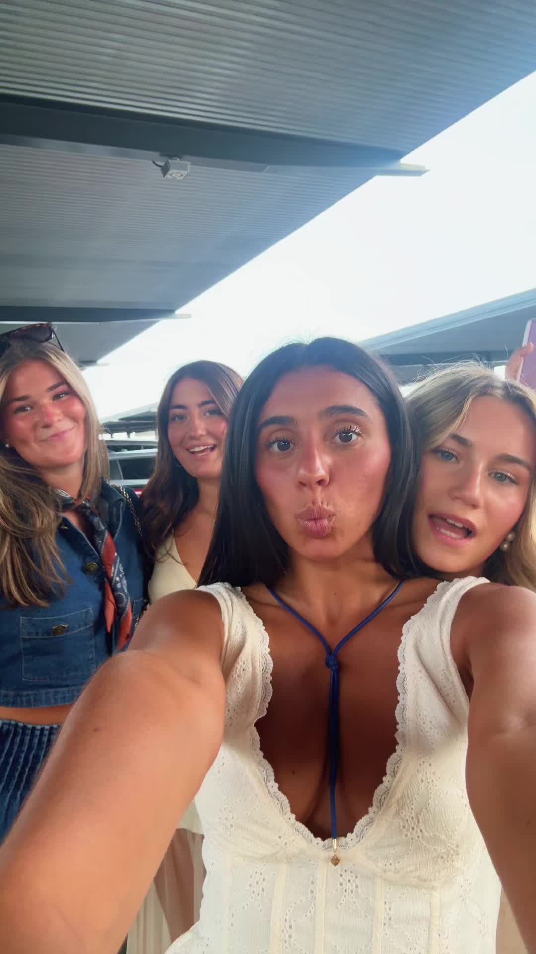 @Gia Gia Gia