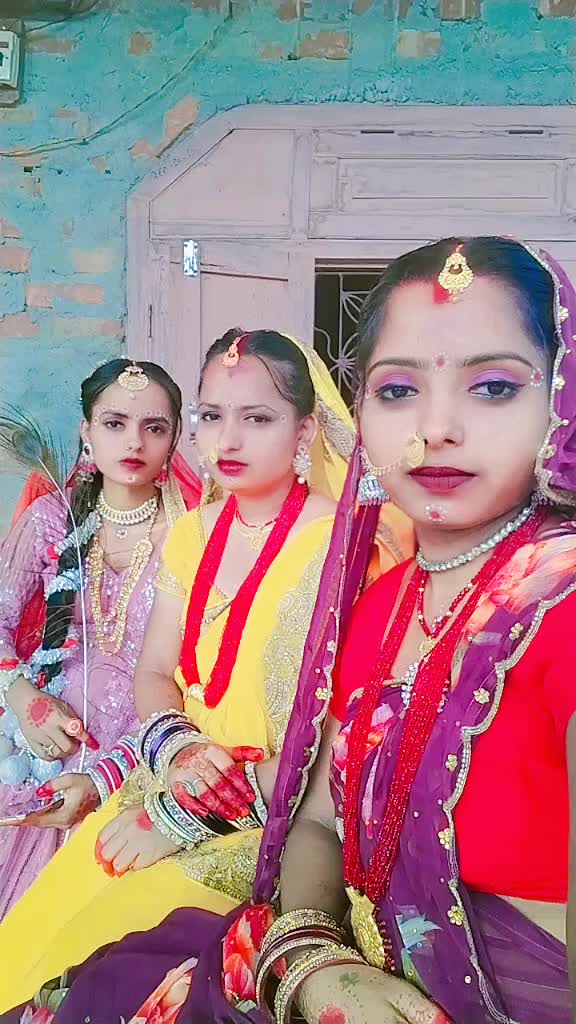 @Dipendra love Aarti