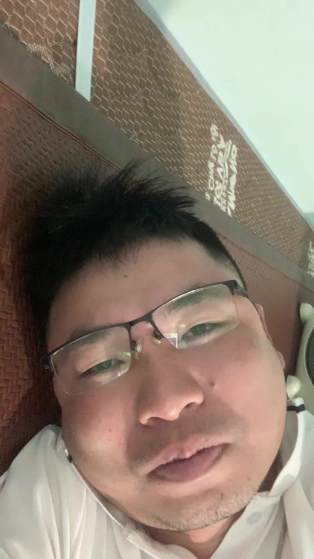 @H&agrave; Thanh Tuấn