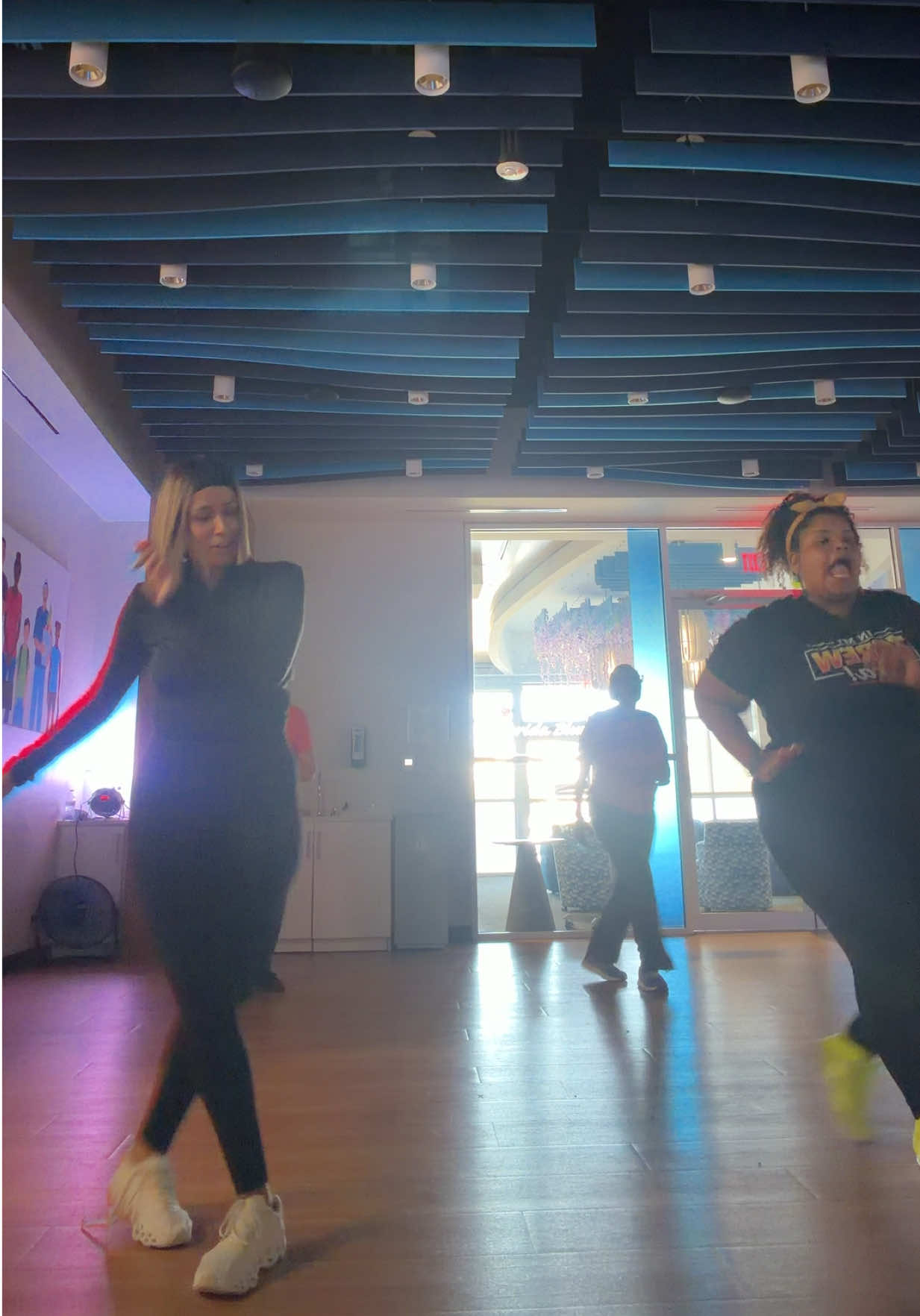 @Yura Carrasco