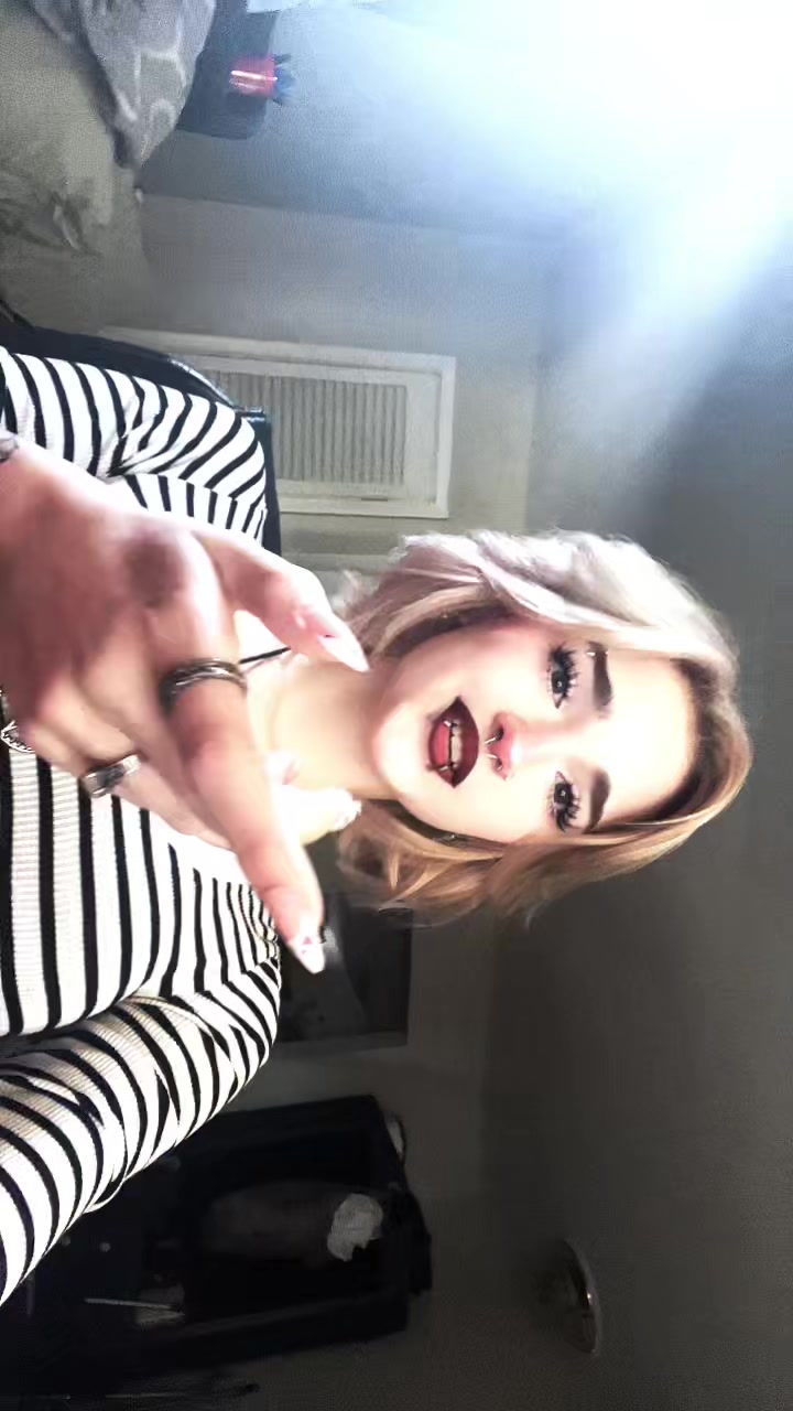 @k <3