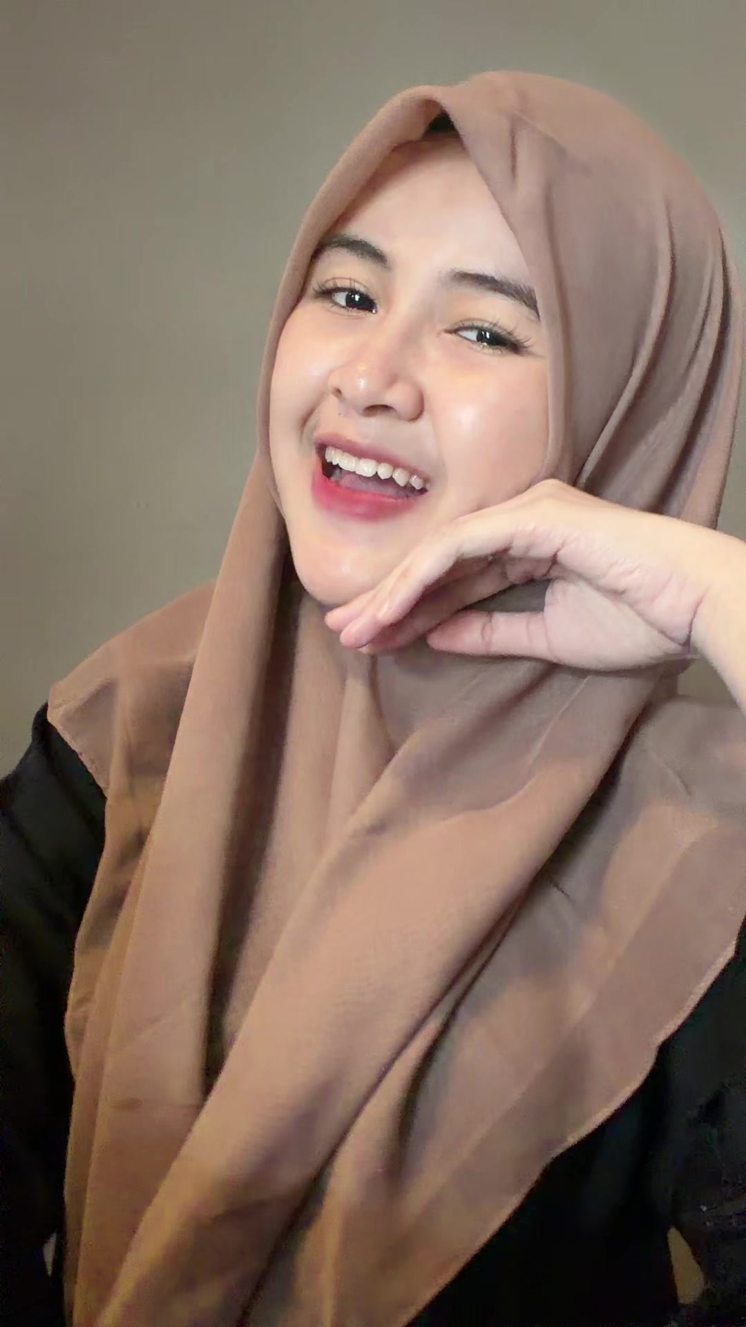 @DUTA GRUSAK GRUSUK