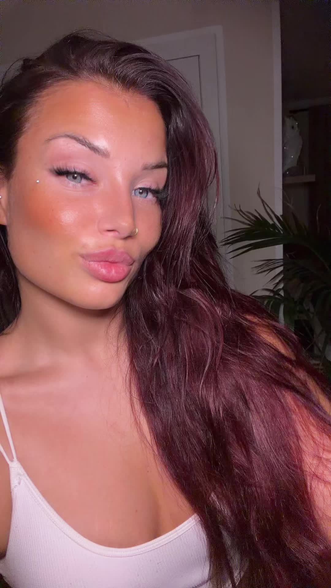 @Saphira 🌹
