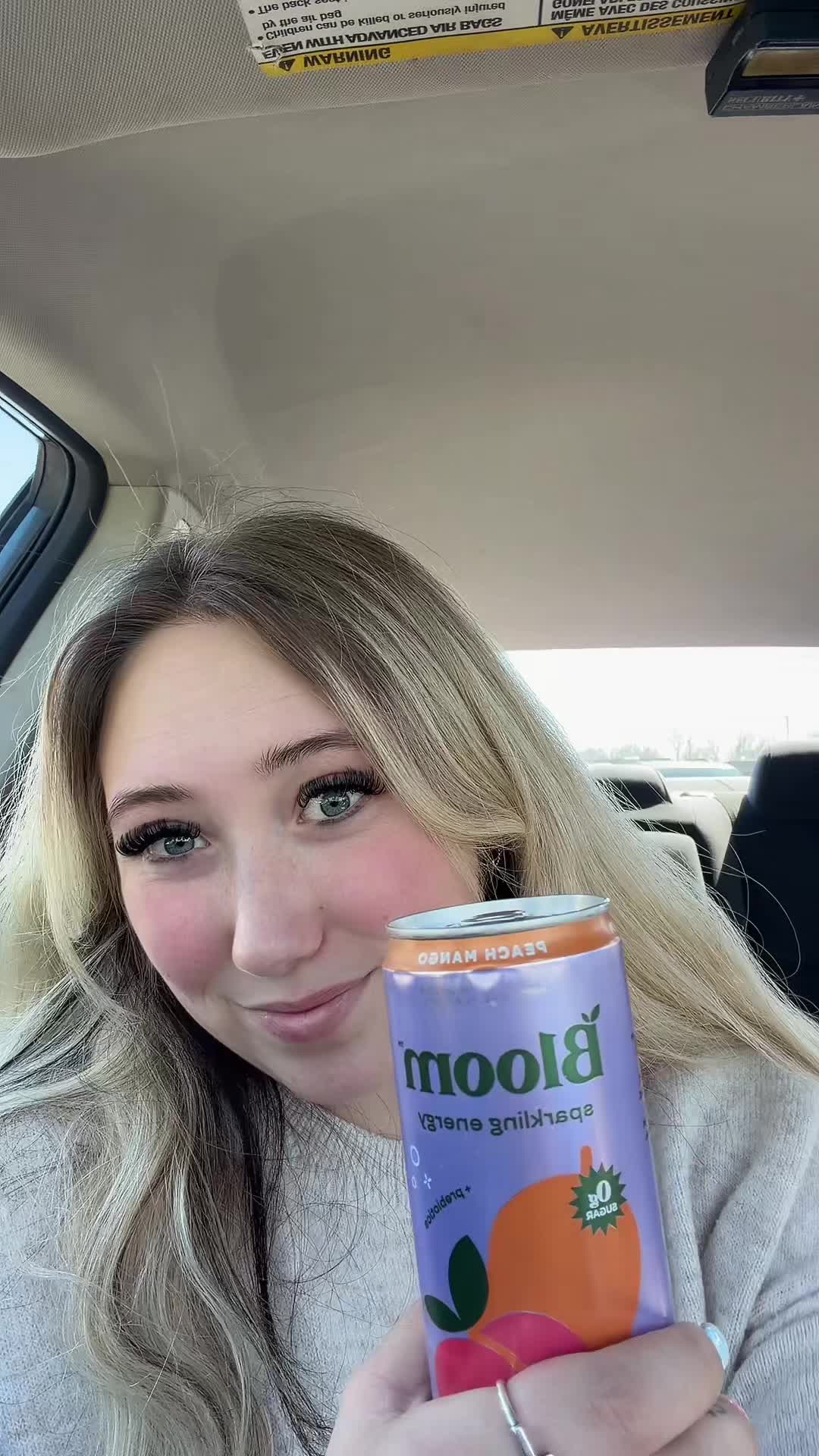 @olivia.